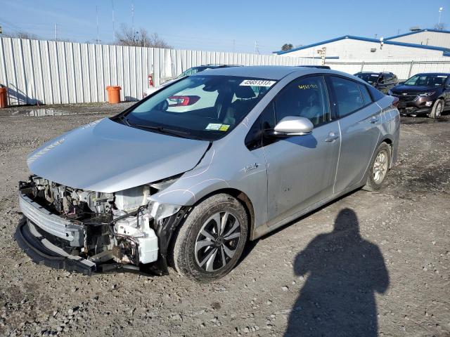 JTDKARFP8J3092411 - 2018 TOYOTA PRIUS PRIM Silber Foto 1