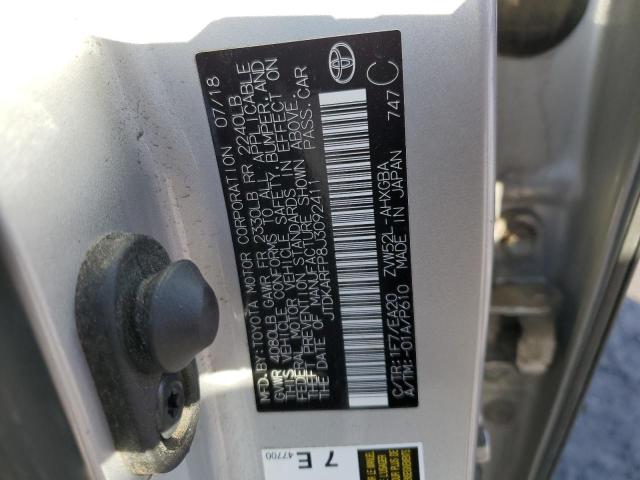 JTDKARFP8J3092411 - 2018 TOYOTA PRIUS PRIM Silber Foto 12