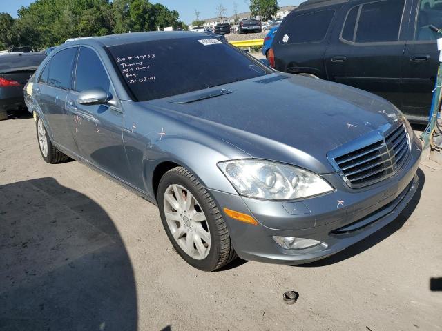WDDNG86X18A172828 - 2008 MERCEDES-BENZ S 550 4MATIC GRAY photo 4