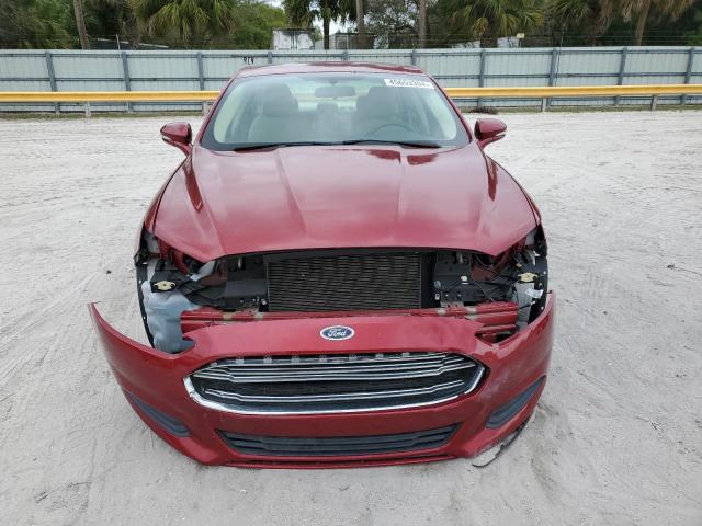 3FA6P0H72FR202750 - 2015 FORD FUSION SE RED photo 5