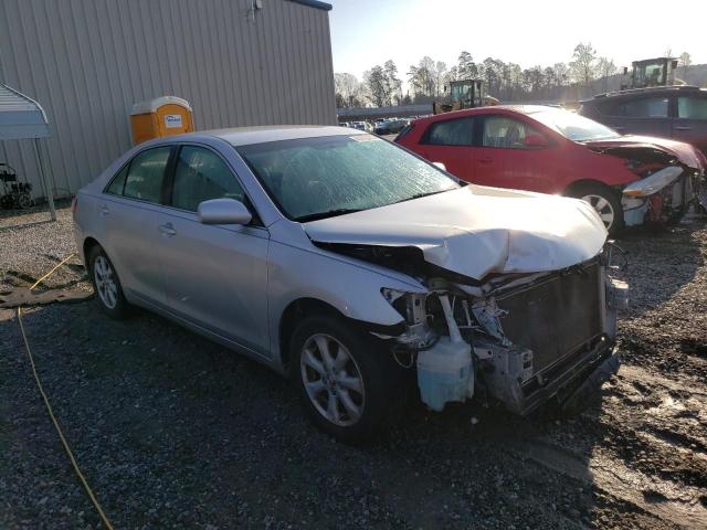 4T1BF3EK9BU735246 - 2011 TOYOTA CAMRY BASE SILVER photo 4