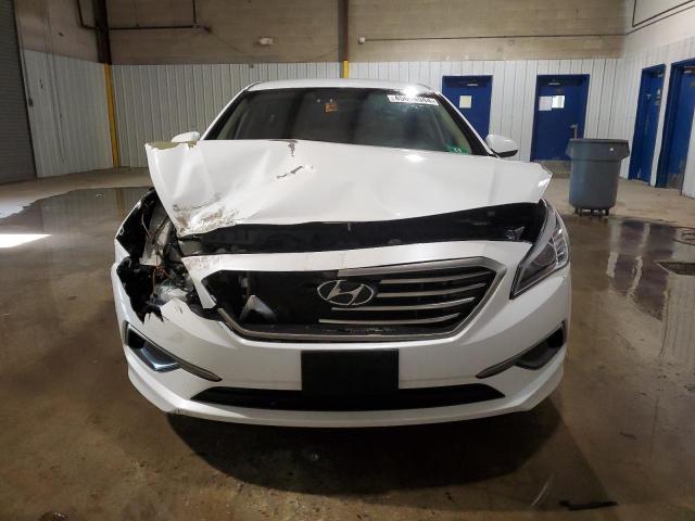 5NPE24AFXGH281814 - 2016 HYUNDAI SONATA SE WHITE photo 5