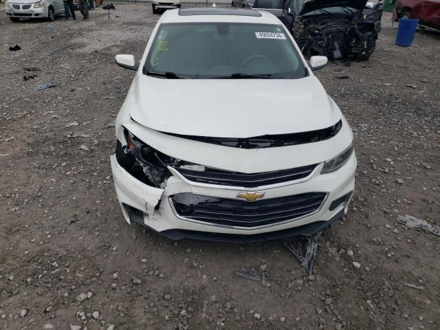 1G1ZD5ST2JF124343 - 2018 CHEVROLET MALIBU LT WHITE photo 5