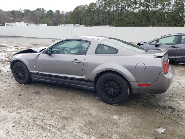 1ZVFT80N365162287 - 2006 FORD MUSTANG GRAY photo 2