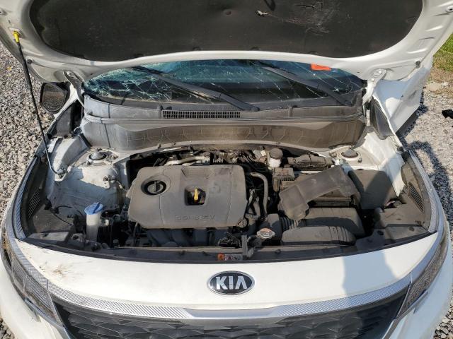 KNDEUCAA6M7159881 - 2021 KIA SELTOS S WHITE photo 12