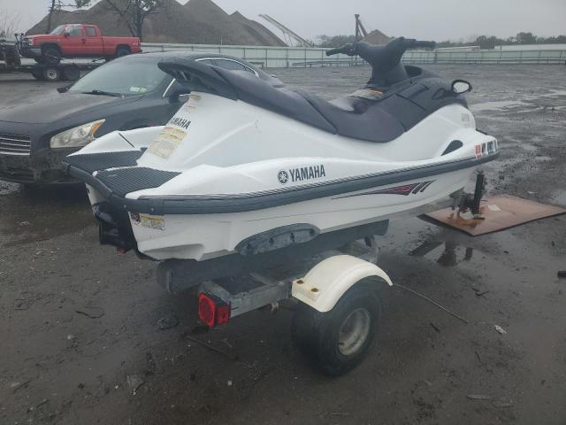 YAMA2053F999 - 2001 YAMAHA WAVERUNNER WHITE photo 4