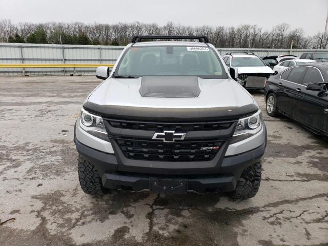 1GCGTEENXK1171391 - 2019 CHEVROLET COLORADO ZR2 SILVER photo 5