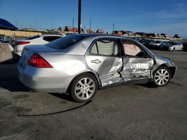 1HGCM66396A051555 - 2006 HONDA ACCORD LX SILVER photo 3