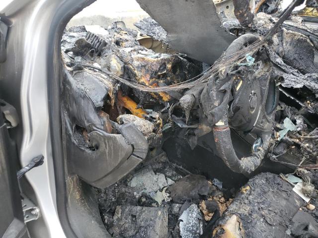 1G4GE5GD1BF139538 - 2011 BUICK LACROSSE CXS SILVER photo 9