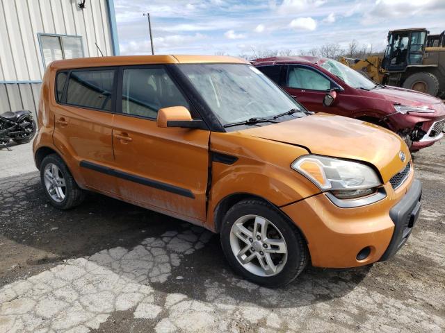 KNDJT2A21B7288628 - 2011 KIA SOUL + ORANGE photo 4