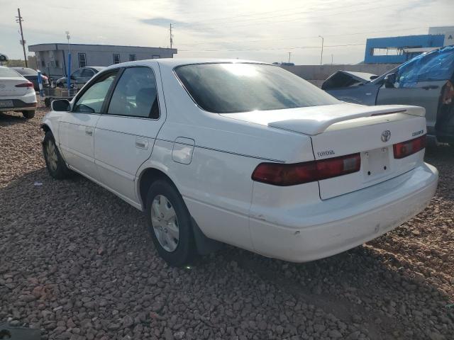 4T1BG22K7XU889912 - 1999 TOYOTA CAMRY CE WHITE photo 2