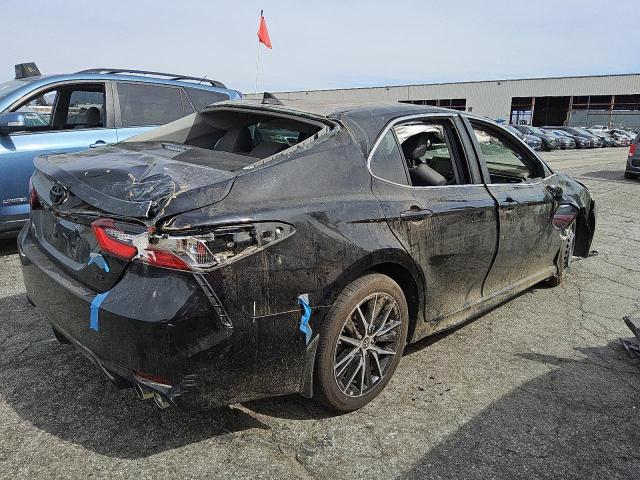 4T1G11AKXRU850138 - 2024 TOYOTA CAMRY SE NIGHT SHADE CHARCOAL photo 3