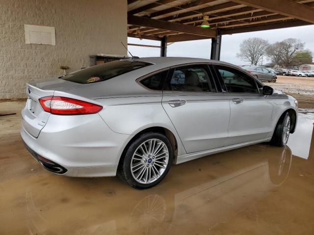 3FA6P0H9XGR332181 - 2016 FORD FUSION SE SILVER photo 3