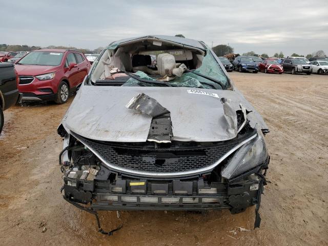 2C4RC1CG7HR665623 - 2017 CHRYSLER PACIFICA LX SILVER photo 5