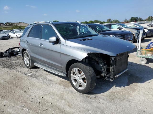 4JGDA5HB1DA121780 - 2013 MERCEDES-BENZ ML 350 4MATIC GRAY photo 4