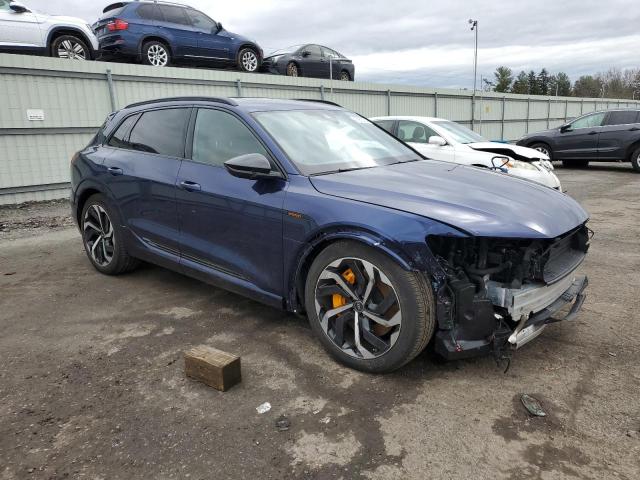 WA1VABGE8NB033561 - 2022 AUDI E-TRON CHRONOS BLUE photo 4