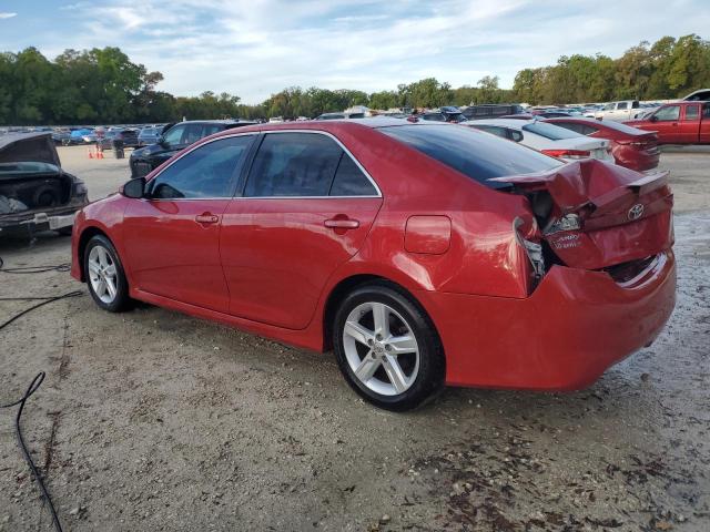 4T1BF1FK9DU690332 - 2013 TOYOTA CAMRY L RED photo 2