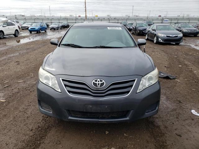 4T1BF3EKXBU651341 - 2011 TOYOTA CAMRY BASE GRAY photo 5