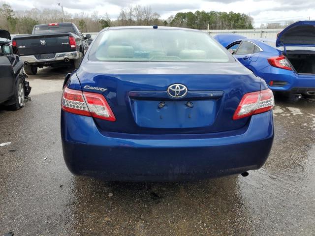 4T1BF3EK2BU757640 - 2011 TOYOTA CAMRY BASE BLUE photo 6