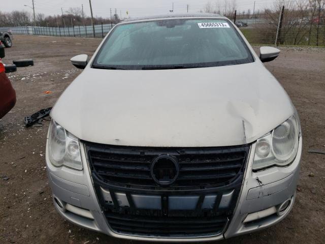 WVWFA71FX9V013499 - 2009 VOLKSWAGEN EOS LUX 银色 照片 5