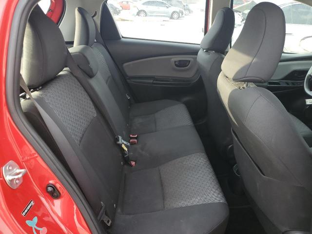 VNKKTUD39FA027302 - 2015 TOYOTA YARIS RED photo 10