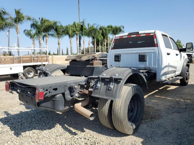 3C7WRMFL3PG604952 - 2023 RAM 5500 Blanco foto 3