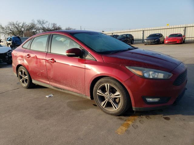 1FADP3FE5GL237860 - 2016 FORD FOCUS SE BURGUNDY photo 4