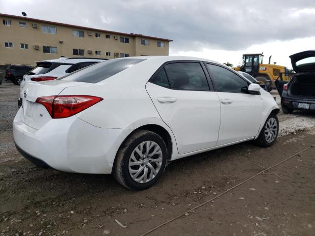 5YFBURHE8HP705390 - 2017 TOYOTA COROLLA L WHITE photo 3