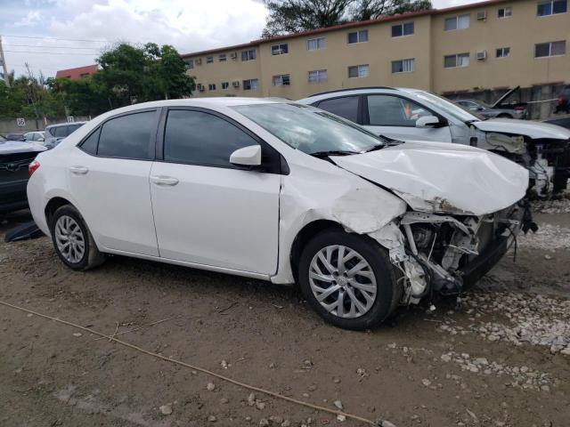 5YFBURHE8HP705390 - 2017 TOYOTA COROLLA L WHITE photo 4