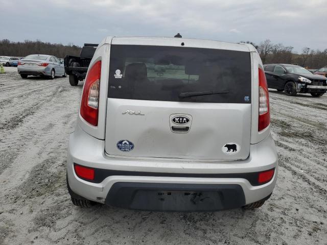 KNDJT2A52C7456305 - 2012 KIA SOUL WHITE photo 6