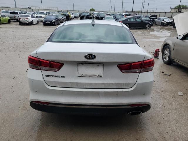 5XXGT4L32JG228522 - 2018 KIA OPTIMA LX WHITE photo 6