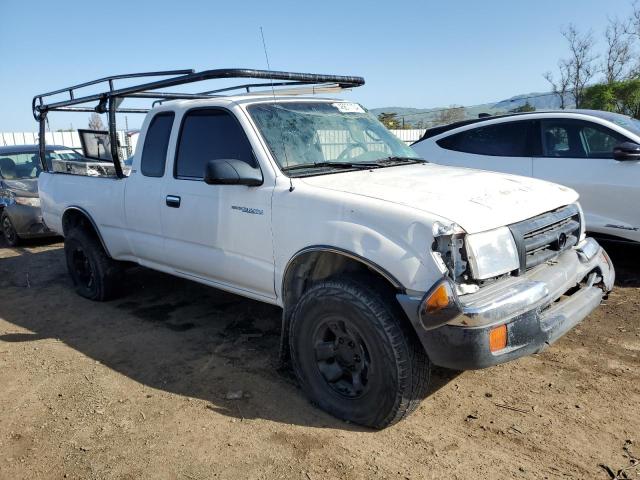 4TASM92N9YZ644058 - 2000 TOYOTA TACOMA XTRACAB PRERUNNER WHITE photo 4