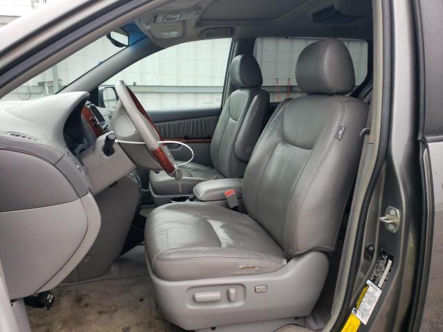 5TDZA22C95S280240 - 2005 TOYOTA SIENNA XLE GRAY photo 7