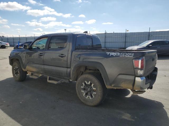 3TMCZ5AN2PM588842 - 2023 TOYOTA TACOMA DOUBLE CAB GRAY photo 2