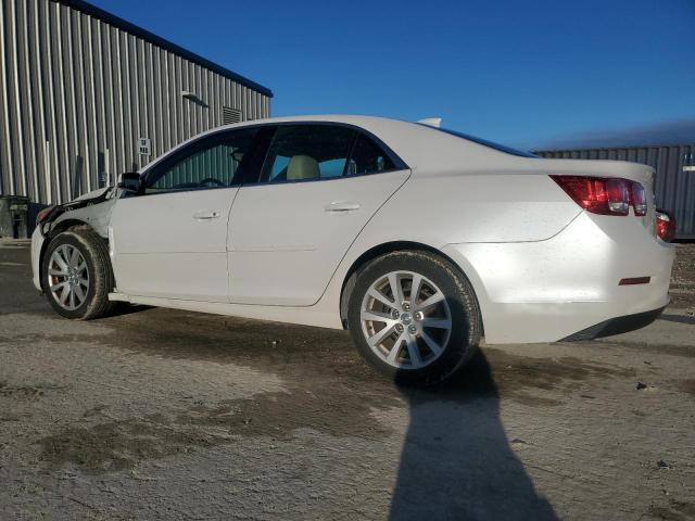 1G11D5SLXFF137488 - 2015 CHEVROLET MALIBU 2LT WHITE photo 2