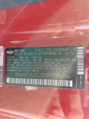 WMWSU3C5XBT095056 - 2011 MINI COOPER RED photo 12