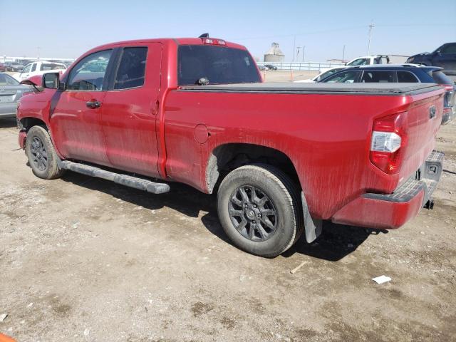 5TFUY5F16LX918676 - 2020 TOYOTA TUNDRA DOUBLE CAB SR/SR5 RED photo 2