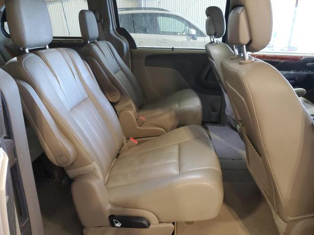 2C4RC1CG6FR742110 - 2015 CHRYSLER TOWN & COU TOURING L TAN photo 11