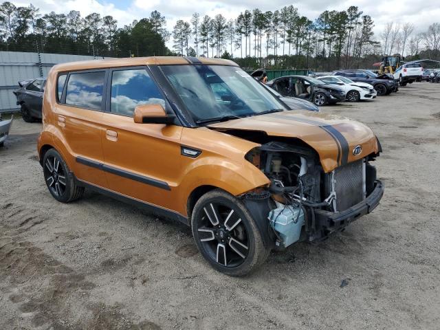 KNDJT2A24A7111859 - 2010 KIA SOUL + ORANGE photo 4