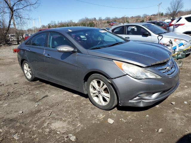 5NPEC4AC4BH171627 - 2011 HYUNDAI SONATA SE GRAY photo 4