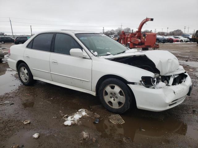 1HGCG16511A048136 - 2001 HONDA ACCORD EX WHITE photo 4