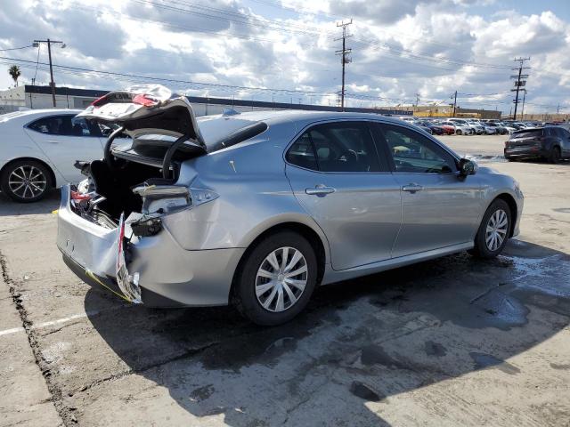 4T1E31AK8LU518403 - 2020 TOYOTA CAMRY LE SILVER photo 3