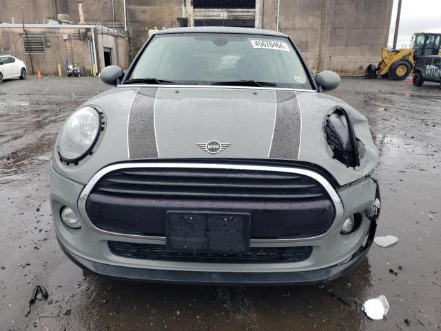 WMWXP5C57K2H97403 - 2019 MINI COOPER GRAY photo 5