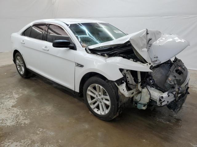 1FAHP2D8XJG135110 - 2018 FORD TAURUS SE WHITE photo 4