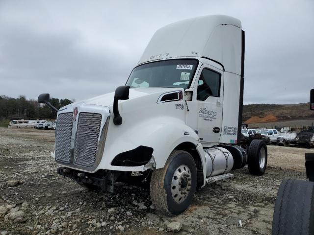 1XKYDP9X0JJ217337 - 2018 KENWORTH CONSTRUCTI T680 WHITE photo 2