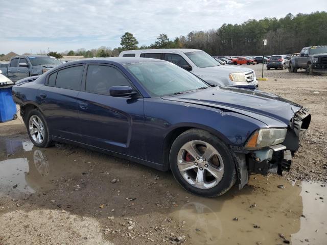 2C3CDXBG7DH677993 - 2013 DODGE CHARGER SE BLUE photo 4