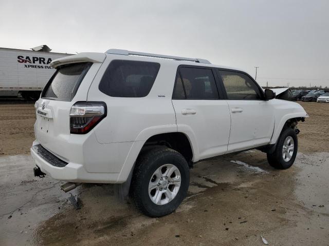 JTEZU5JR2F5099109 - 2015 TOYOTA 4RUNNER SR5 WHITE photo 3