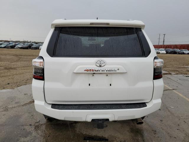 JTEZU5JR2F5099109 - 2015 TOYOTA 4RUNNER SR5 WHITE photo 6