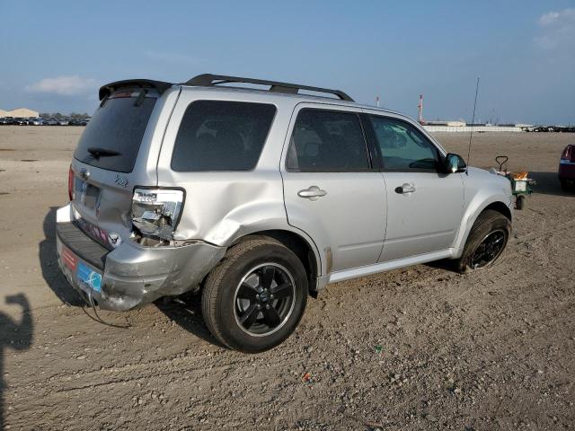 1FMCU03759KC81445 - 2009 FORD ESCAPE XLT SILVER photo 3