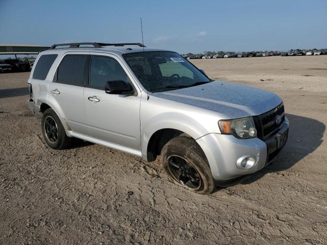 1FMCU03759KC81445 - 2009 FORD ESCAPE XLT SILVER photo 4